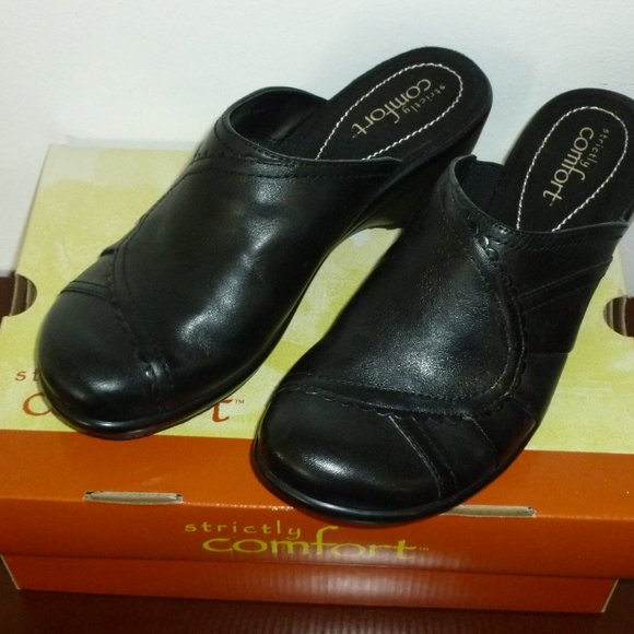 Strictly Comfort Black Slip-On Mule Size 8.5M NIB - Picture 1 of 9